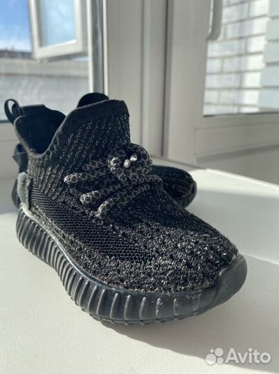 Yeezy, изи 23р