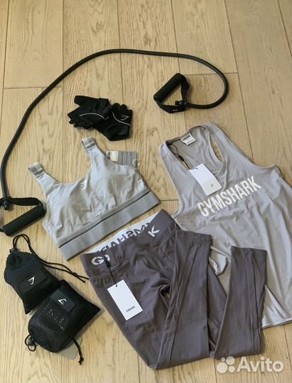 Набор Gymshark r. S легинсы топ и майка