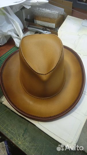 Шляпа мужская кожаная