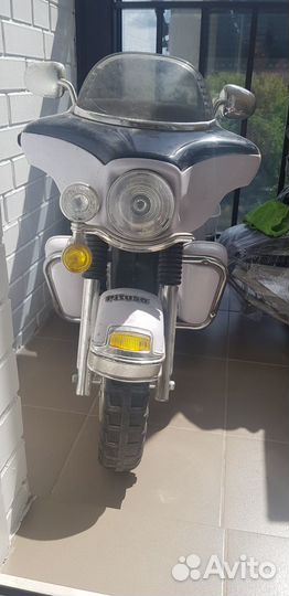 Детский электромобиль