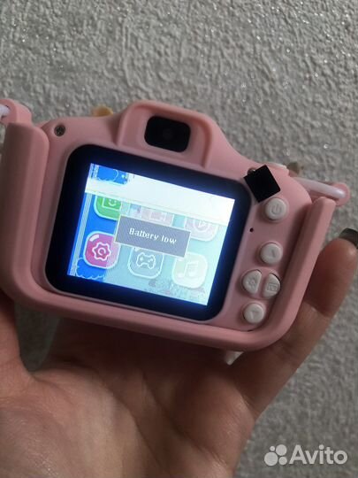 Детский фотоаппарат и планшет