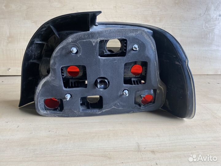 Фонарь задний левый Bmw e39