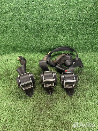 Ремни безопасности задние Nissan Primera p12