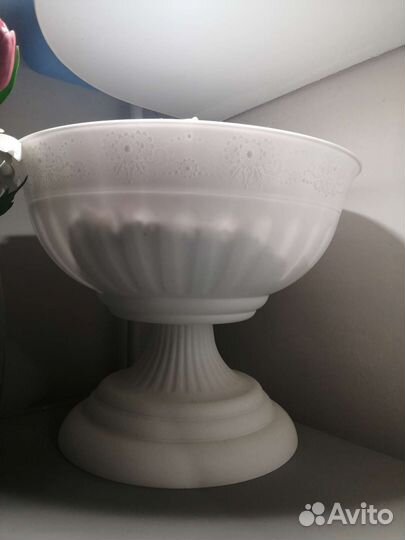 Вазон и большой горшок