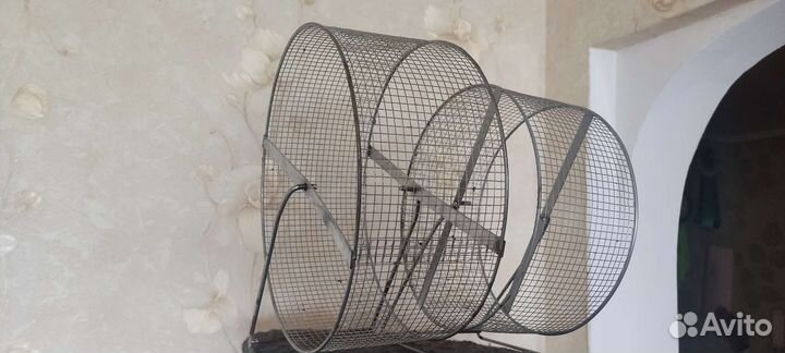 Беговое колесо для грызунов и ежей