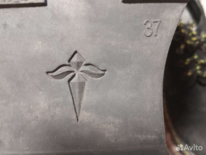 Лоферы женские