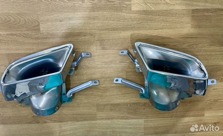 Насадкидки выхлопа Skoda Octavia A7 RS