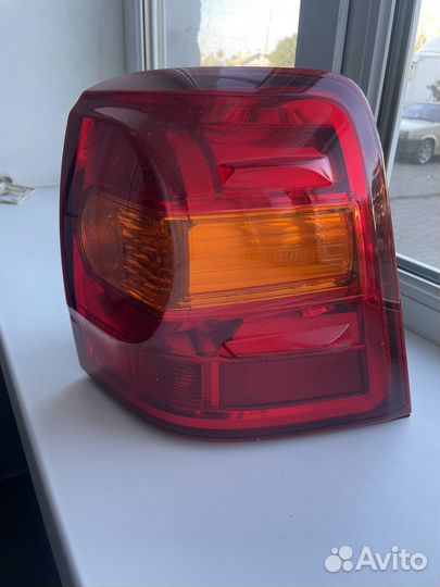 Задний правый фонарь стопак lend Cruiser 200 рест