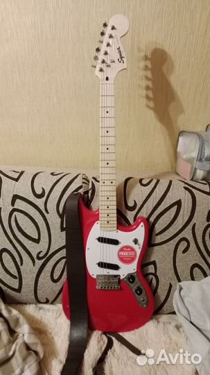 Электро гитара squier sonic mustang by fender