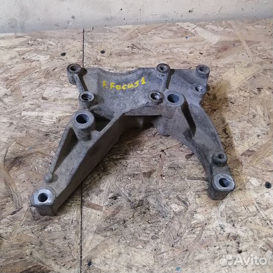 Кронштейн гур Ford Focus 1 (97BB3K738CA)