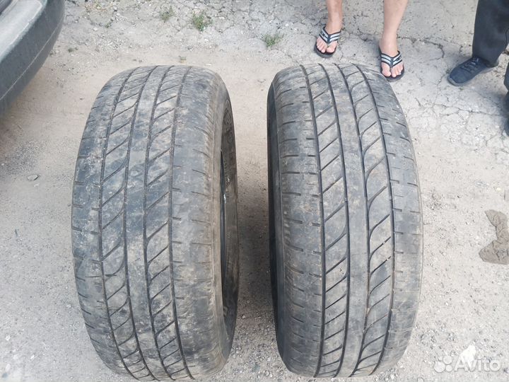Hankook Dynamic RF04 285/65 R17