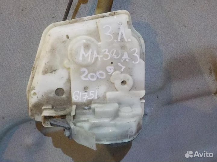 Замок двери задний левая mazda 3