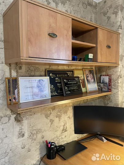 Компьютерный стол + полка