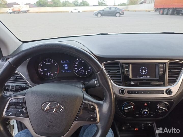 Hyundai Solaris 1.6 AT, 2018, 160 000 км