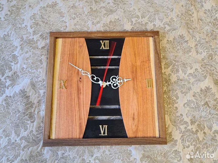 Настенные часы из дерева ручная работа