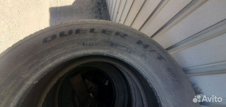 Bridgestone Dueler H/T 687 225/65 R17