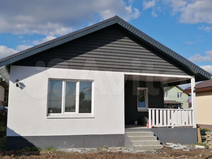 Коттедж 98 м² на участке 6 сот.