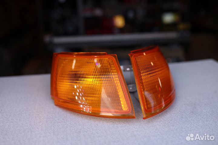 Желтые поворотники на ваз 2110