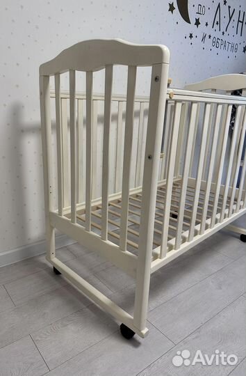 Детская кровать + матрас + белье