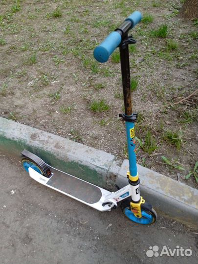 Самокаты 20, 17 колëса и детские