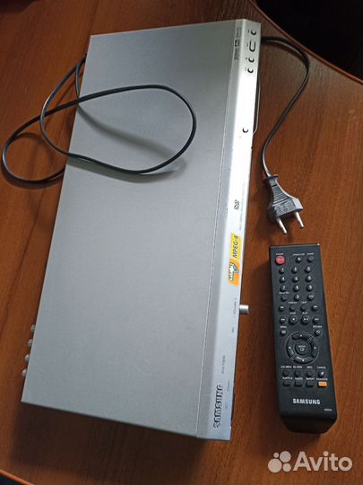 DVD-плеер Samsung DVD-P360K