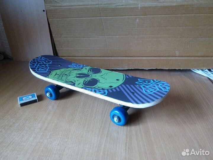 Маленький скейтборд