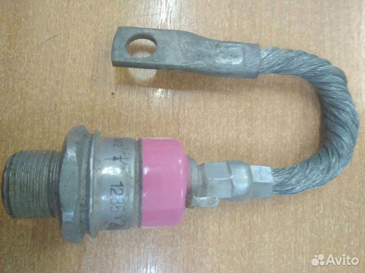 Тиристор т161-160