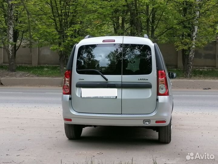 LADA Largus 1.6 МТ, 2015, 200 000 км