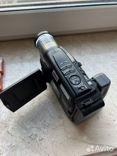 Видеокамера VHS jvc compact camcorder gr-sxm190ag