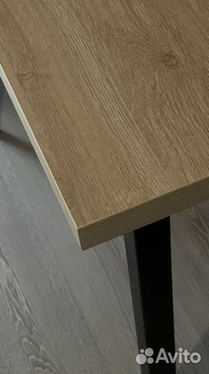 Кухонный стол