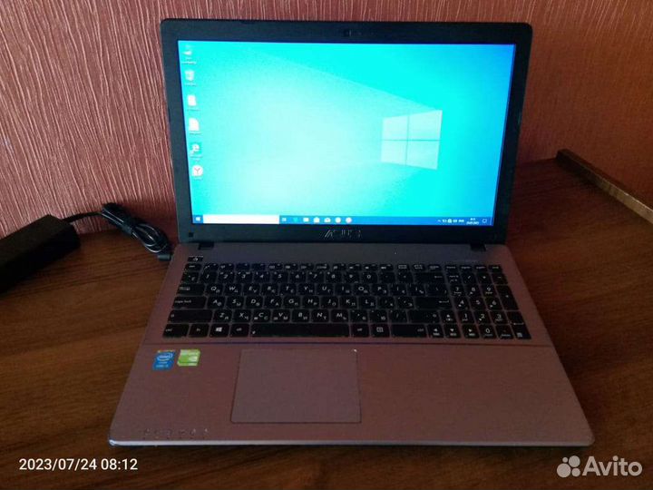 Ноутбук asus