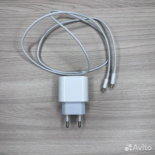 Оригинальная Apple зарядка 20w