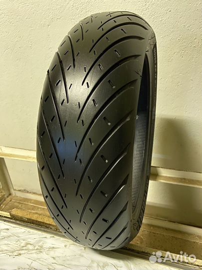 180/55 R17 Metzeler Roadtec 01 (349)