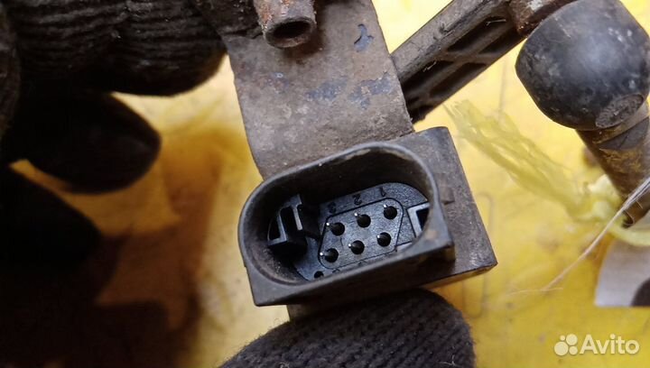 Датчик регулировки дорож. просвета X5 E70 37146853