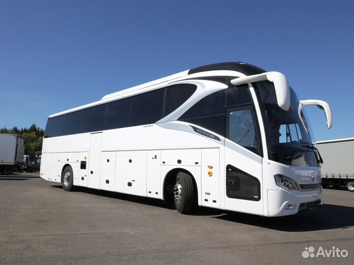 Туристический автобус Golden Dragon XML6129, 2024