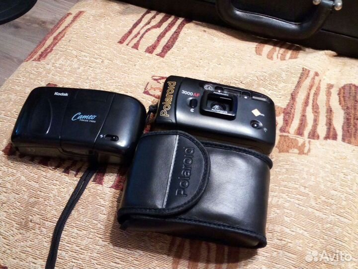 Плёночный фотоаппарат polaroid