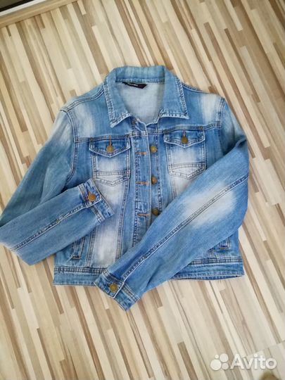 Джинсовая куртка