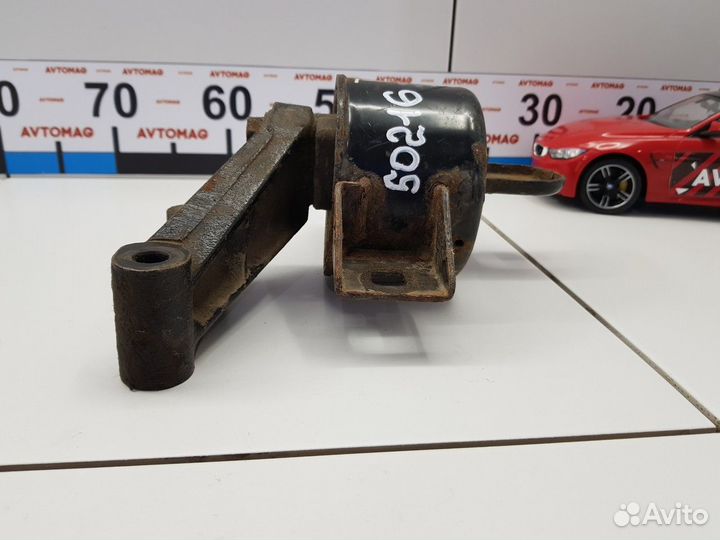 Опора двигателя правая