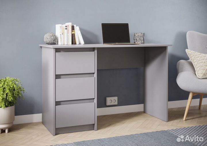 Стол письменный 