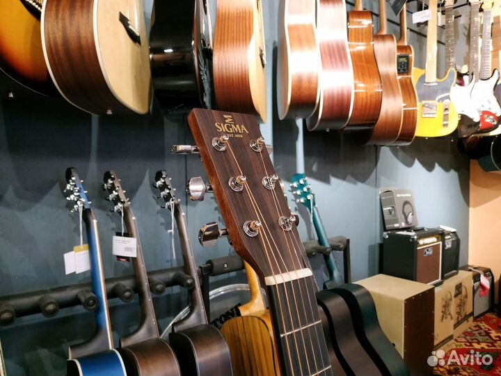 Гитары новые красивые и здорово звучащие