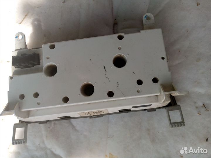 Блок управления печкой mazda 3 BK