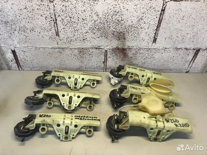 Механизм подголовников задний Mercedes-Benz