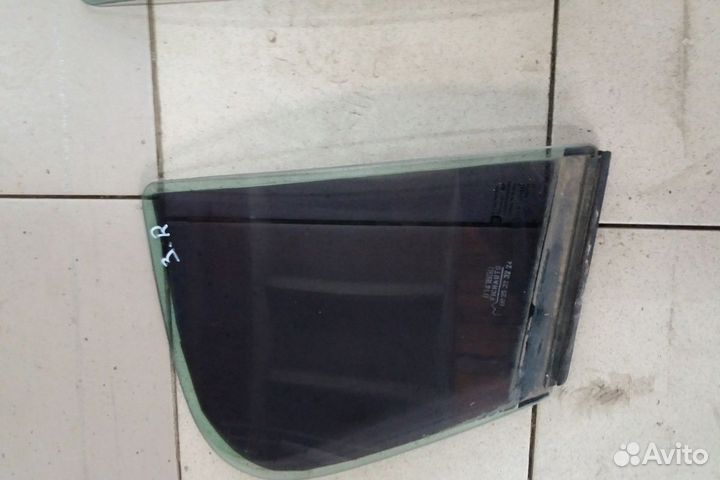 Форточка задней правой двери Opel Astra H