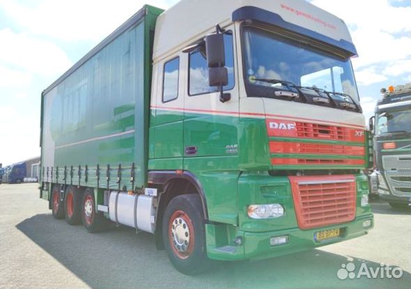 В разборке грузовик DAF,XF 95 2002-2005