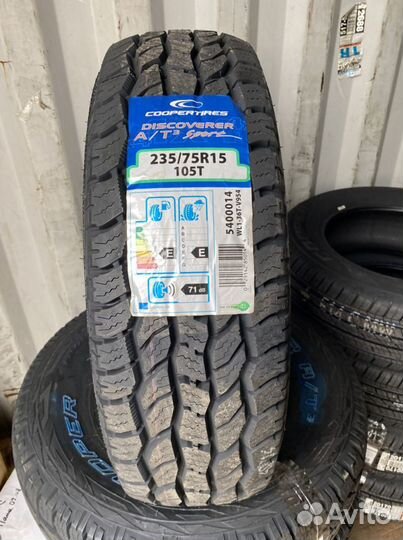 Cooper Discoverer AT3 Sport 235/75 R15 105T