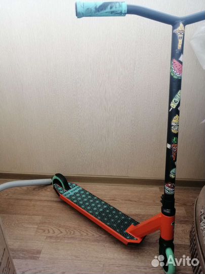 Трюковой самокат Tech Team Duker 202