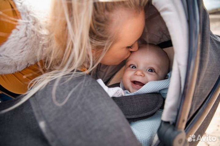 Коляска для малыша 2 в 1