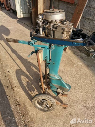 Лодочный мотор