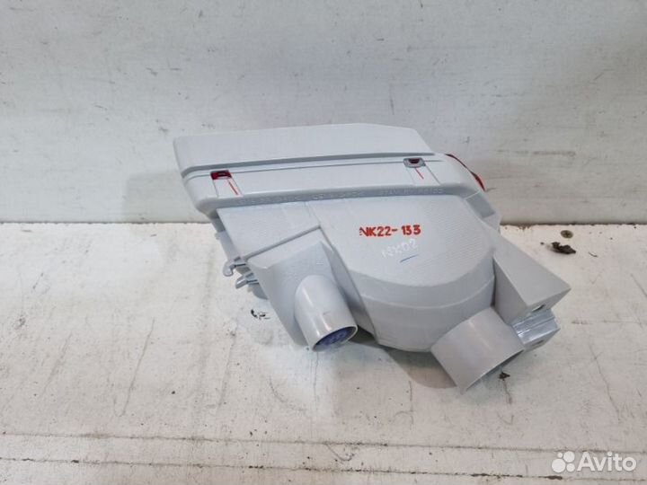 Фонарь противотуманный задний левый Toyota Land