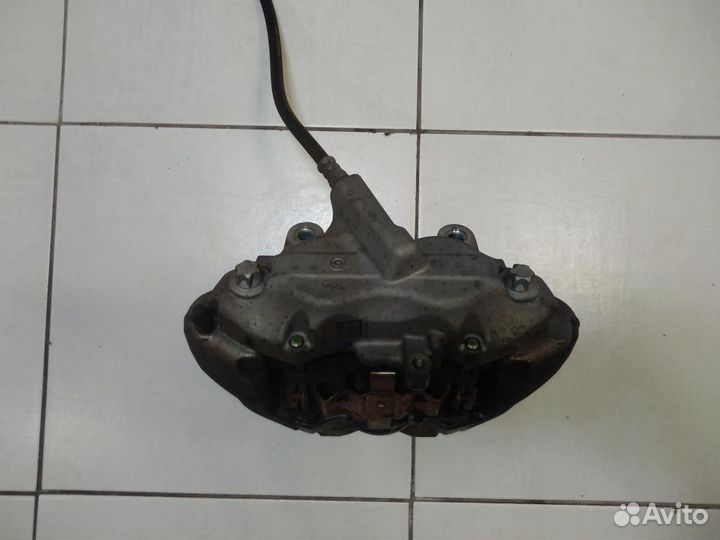 Суппорт передний левый Mercedes-Benz E-Class W212